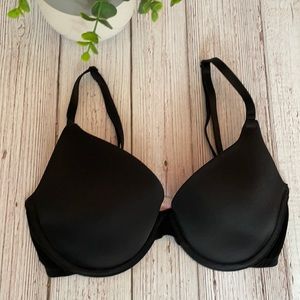 Gently Used Victoria's Secret Wear Everywhere 32D